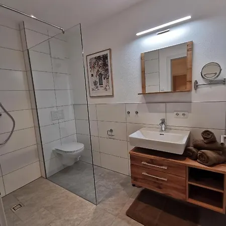 Апартаменты Feine Bleibe Эбен (Понгау)