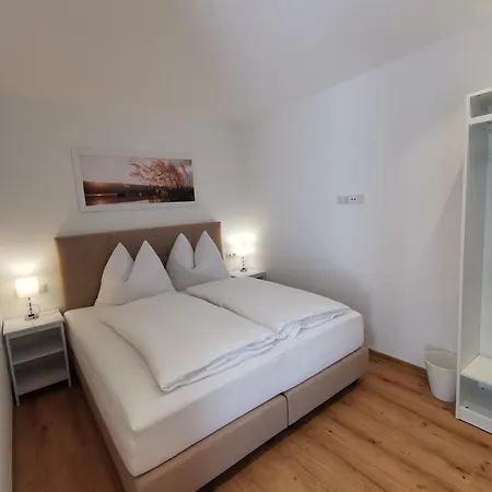 Feine Bleibe * Эбен (Понгау)