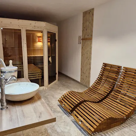 Feine Bleibe Эбен (Понгау)